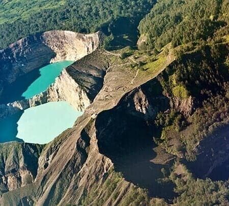 Danau Kelimutu NTT: Keindahan Tiga Warna yang Wajib Dikunjungi