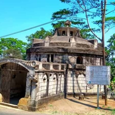 Mengintip Keunikan Makam Van Beek, Situs Bersejarah Kolonial di Kuningan