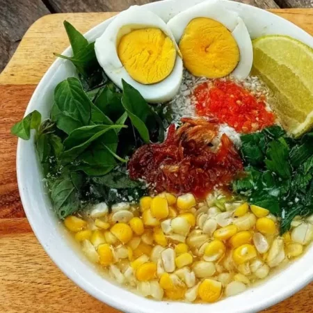 Binte Biluhuta: Kuliner Tradisional Gorontalo yang Segar dan Gurih