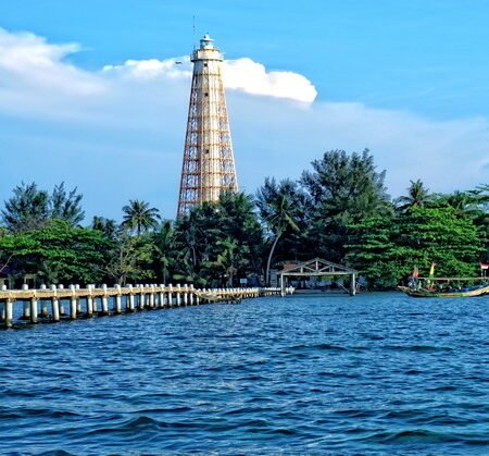 Menikmati Keasrian Pulau Biawak, Surga Tersembunyi di Indramayu