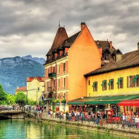Annecy, Kota Cantik di Prancis yang Dijuluki Venice of the Alps