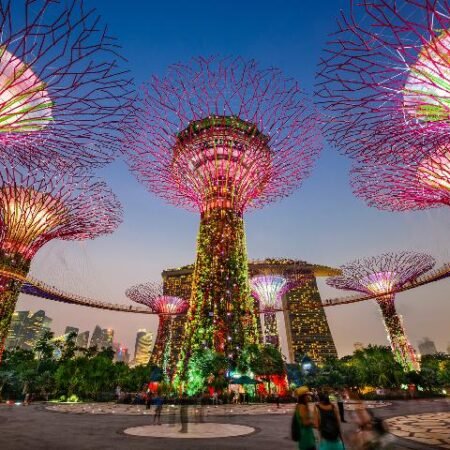 Gardens by the Bay, Taman Futuristik Ikonik di Jantung Singapura