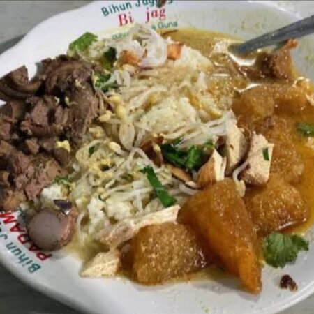 Nasi Lesah, Comfort Food Andalan Magelang Saat Malam Mulai Dingin