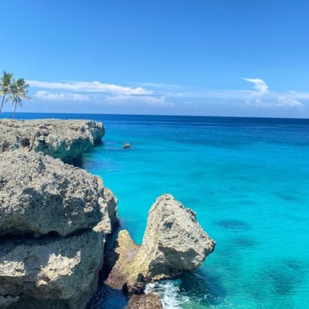 Pantai Sumur Tiga Sabang, Spot Santai dengan Pasir Putih dan Laut Super Jernih