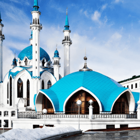 Wisata Religi Rusia: Pesona Masjid Qolsharif di Kremlin Kazan