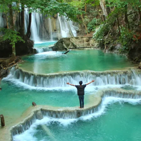 Pesona Air Terjun Mata Jitu, Surga Tersembunyi di Pulau Moyo