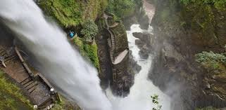 Cascada El Pailon: Air Terjun Spektakuler di Jantung Ekuador