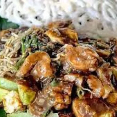 Rujak Otek, Kuliner Andalan Lumajang yang Kaya Rasa dan Tradisi