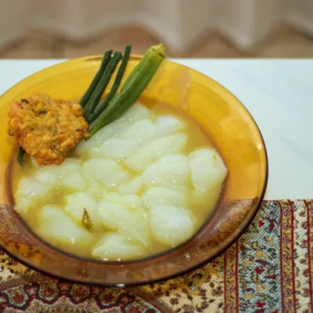 Sinonggi: Kuliner Khas Kendari yang Unik, Kenyal, dan Bikin Penasaran