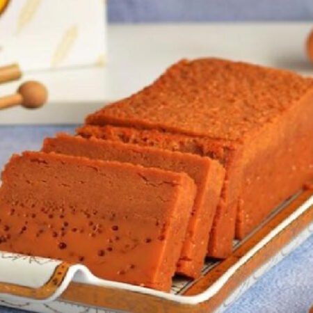 Kue Delapan Jam Palembang, Legitnya Bikin Nunggu 8 Jam Terasa Worth It