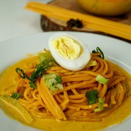 Mie Gomak: “Spaghetti Batak” dengan Sensasi Getir yang Bikin Nagih