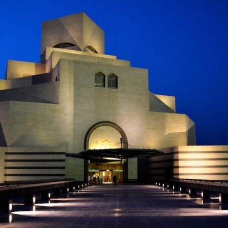 Museum of Islamic Art Doha Qatar, Ikon Arsitektur Megah di Tepi Corniche