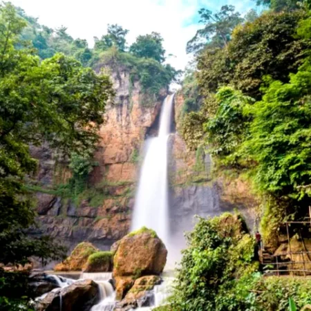 Curug Citayam di Indramayu Jadi Tempat Healing Murah yang Lagi Viral