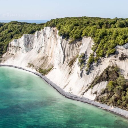 Mons Klint, Tebing Putih di Denmark yang View Lautnya Bikin Kagum