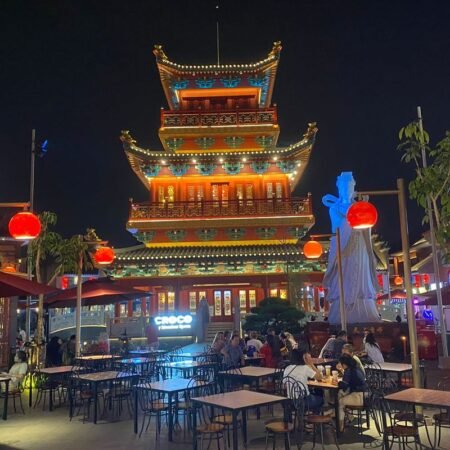 Old Shanghai Sedayu City Jadi Tempat Nongkrong Viral di Jakarta