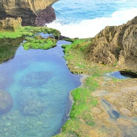 Pantai Kedung Tumpang, Surga Hidden Gem di Tulungagung yang Menakjubkan