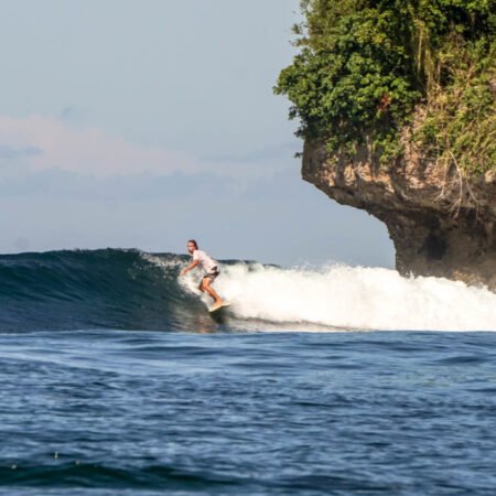 Siargao, Pulau Santai di Filipina yang Jadi Surga Para Peselancar