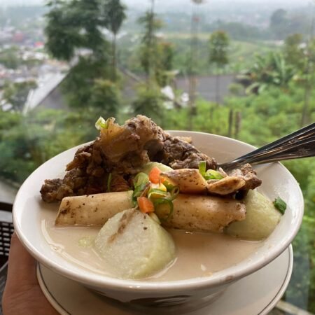 Lontong Tetel Khas Wonosobo, Kuliner Sederhana yang Bikin Ketagihan