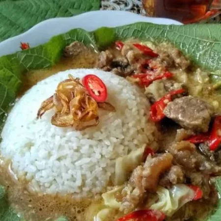 Nasi Jangkrik, Kuliner Khas Kudus yang Bikin Penasaran Sejak Gigitan Pertama