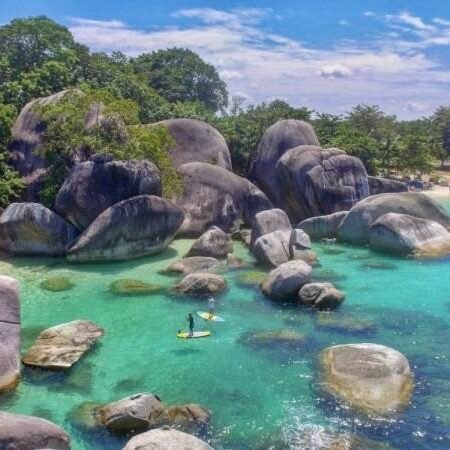 Pantai Tanjung Tinggi: Hidden Gem di Belitung yang Wajib Masuk Wishlist