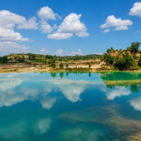 Pesona Danau Air Batu Banyuasin, Surga Tersembunyi yang Masih Sepi Pengunjung