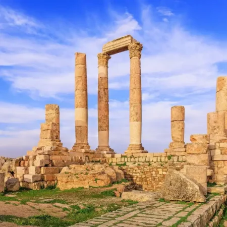 Pesona Amman Citadel, Destinasi Bersejarah Favorit di Jantung Yordania